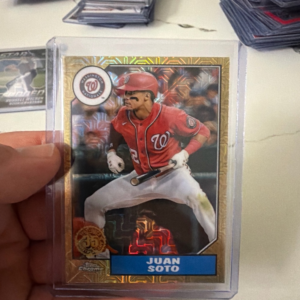 Juan Soto Washington Nationals Holo Baseball Card - Red/White/Blue